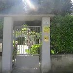 Casa Azzurra Free Parking Apartment
